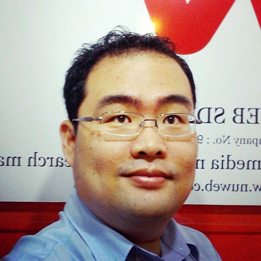Eric Lau Photo 21
