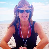 Christine Esposito Photo 16