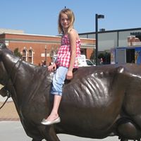 Trisha Lowe Photo 26