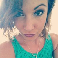 Holly Roach Photo 35