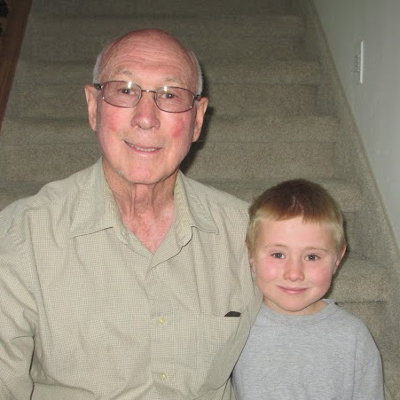 Loy Taylor Photo 15