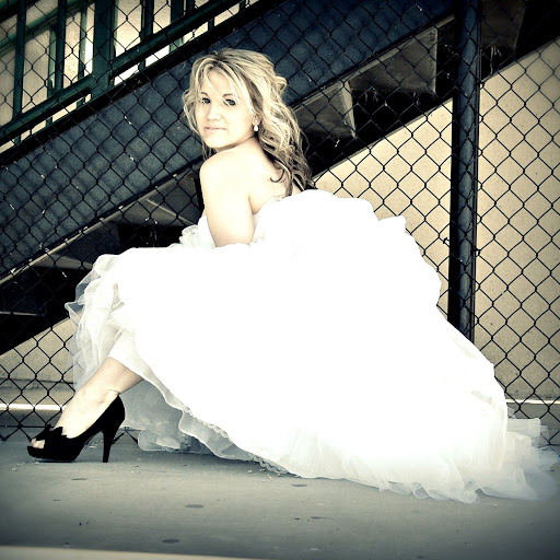 Megan Parsons Photo 32