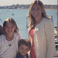 Meghan Farrell Photo 38