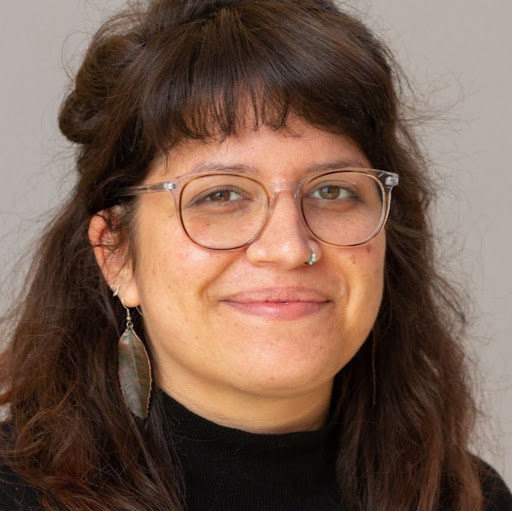Sarah Stern Photo 31