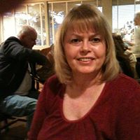 Sandy Devine Photo 15