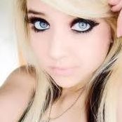 Holli Jenkins Photo 11