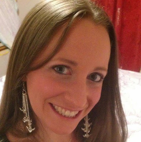 Alison Bradley Photo 27