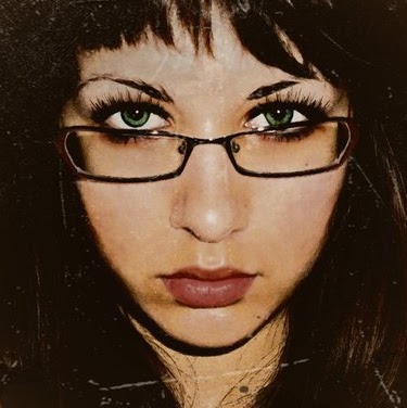 Jennifer Vaughn Photo 47