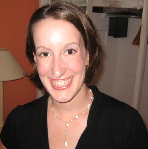 Laura Rogers Photo 18