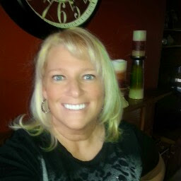 Julie Gordon Photo 5