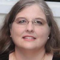 Elizabeth Hale Photo 18