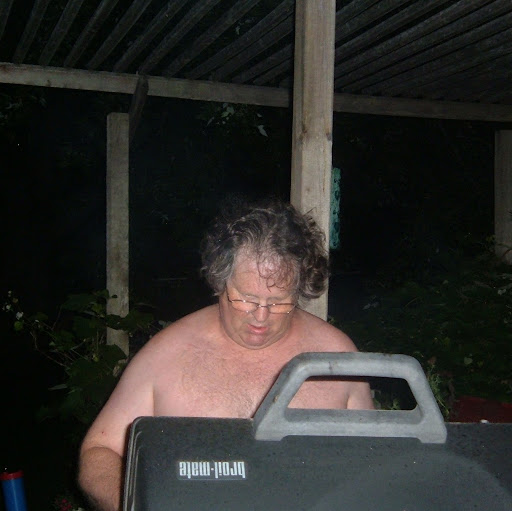 Robin Fields Photo 30