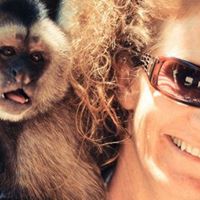 Suzanne Fernandes Photo 27