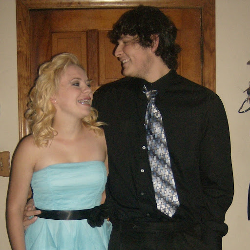 Hannah Dunn Photo 32