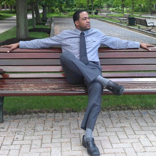 Kenneth Rich Photo 31