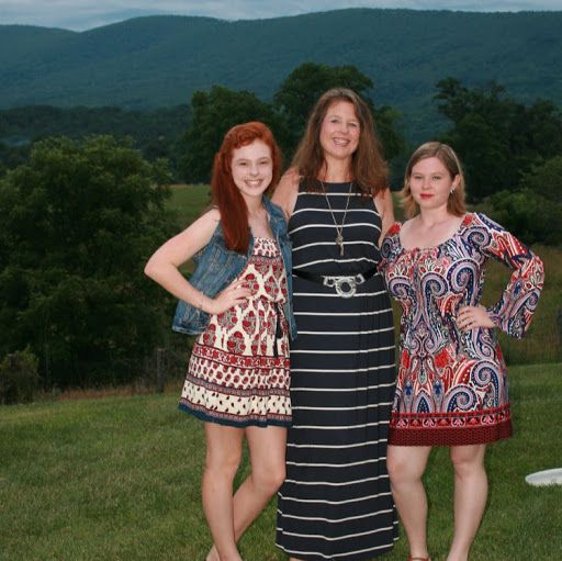 Susan Miles Photo 33