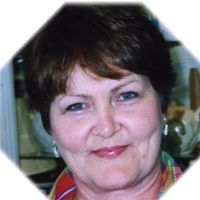 Sara Tucker Photo 24