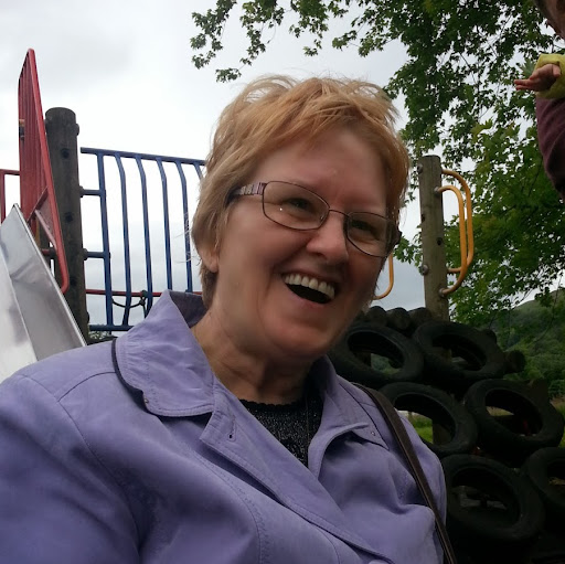Jeanette Ellis Photo 12