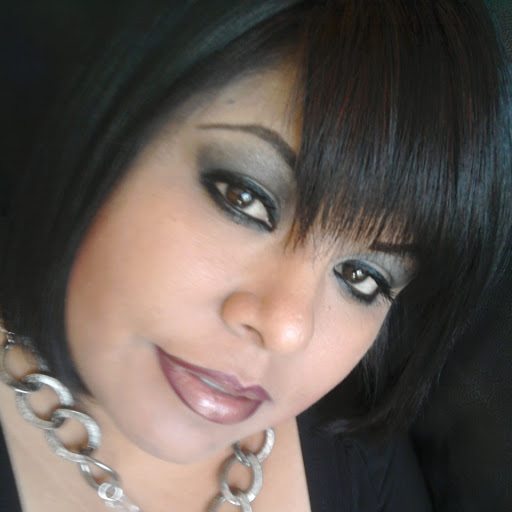 Eva Rios Photo 16