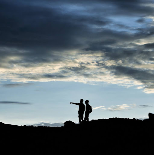 Timothy Scott Photo 22