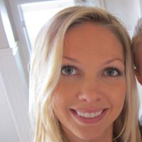 Christine Hull Photo 34