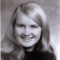 Traci Kinney Photo 15