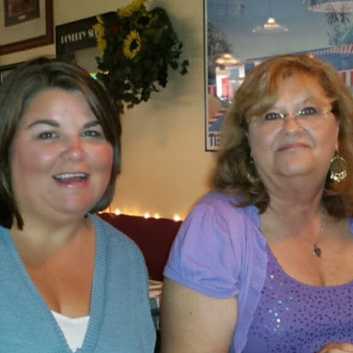 Vicki Martinez Photo 30