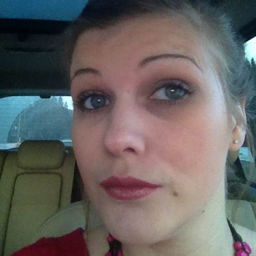 Tina Travis Photo 15