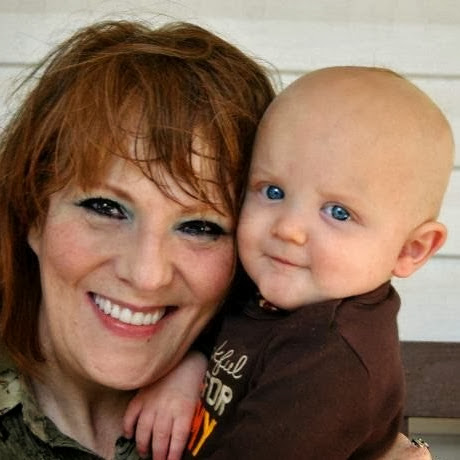 Julie Mcintyre Photo 20
