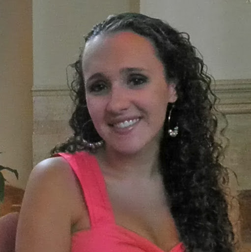 Erin Connolly Photo 23