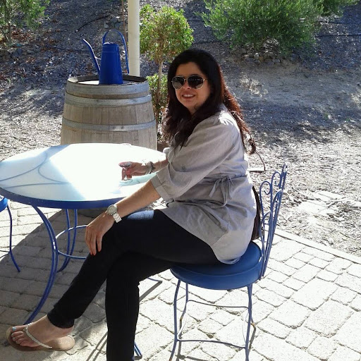 Jeanette Gonzalez Photo 13