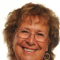 Julie Jahn Photo 13