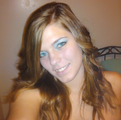 Elizabeth Vance Photo 15