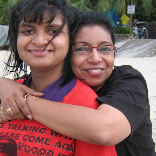 Annie Francis Photo 15