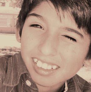 Roberto Valenzuela Photo 13