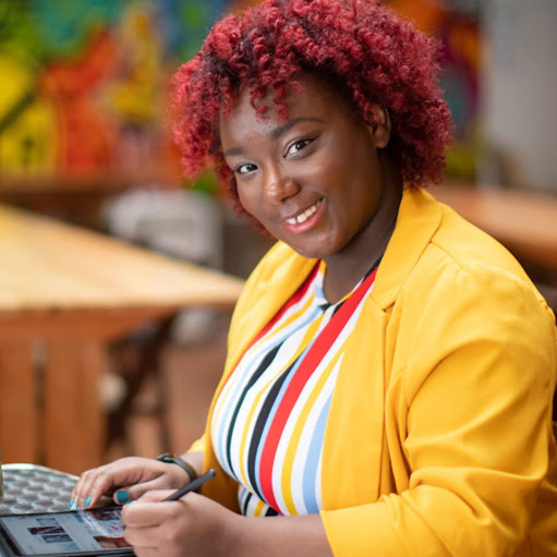 Renee Smith Photo 22