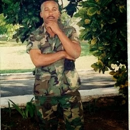 Stephen Samuels Photo 42