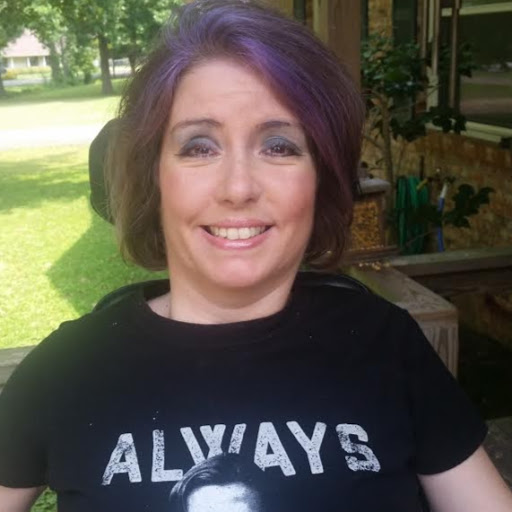 Christy Brewer Photo 15