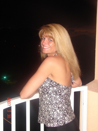 Michelle Webber Photo 30
