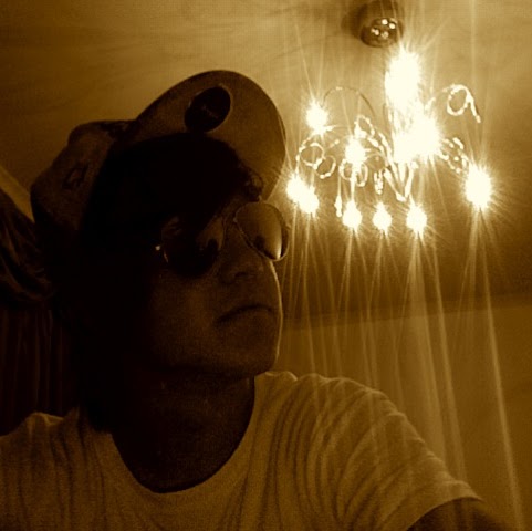 Raymond Sanders Photo 22