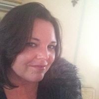 Pam English Photo 15