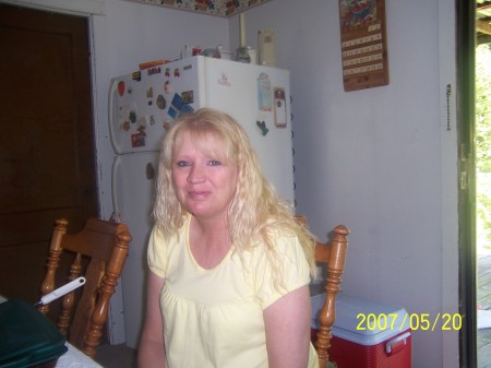 Angela Mullins Photo 29