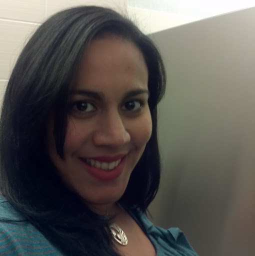 Michelle Hernandez Photo 15