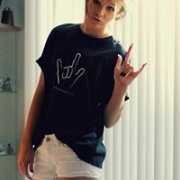 Amy Clark Photo 26