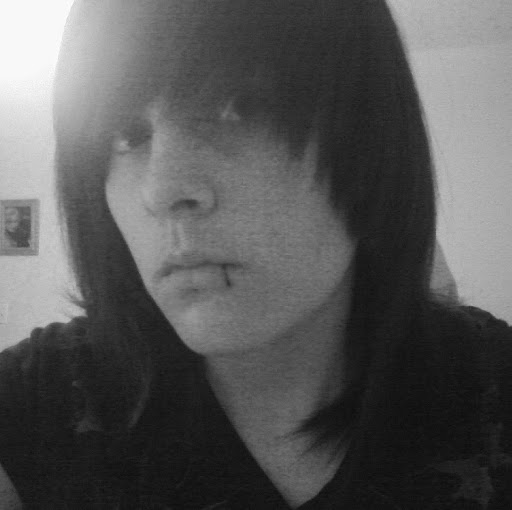 Vicki Oliver Photo 3