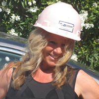 Michelle Maynard Photo 14