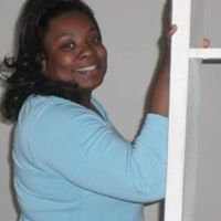 Stephanie Vines Photo 14