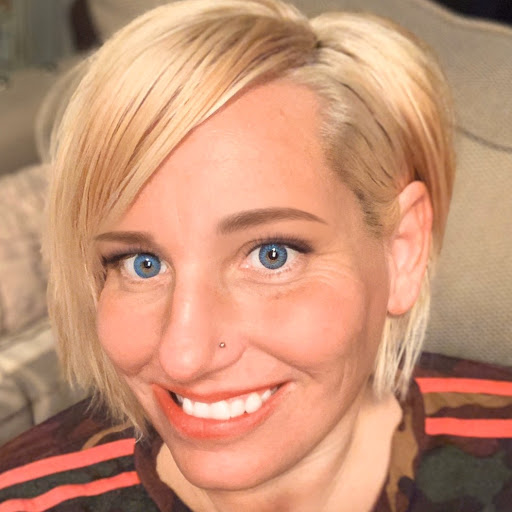 Angela Wood Photo 7
