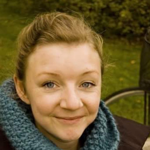 Julie Seabrook Photo 16