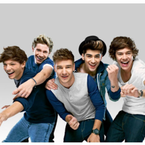 Naomi Abraham Photo 28